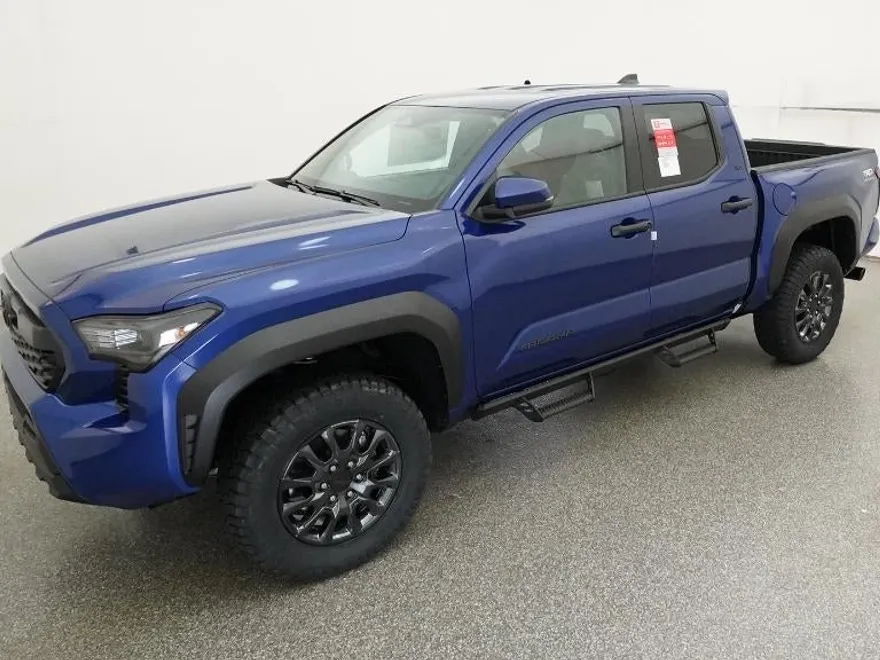 2025 Toyota Tacoma TRD Off-Road photo 1