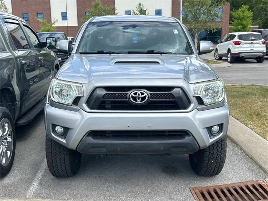 2015 Toyota Tacoma PreRunner V6 photo 1