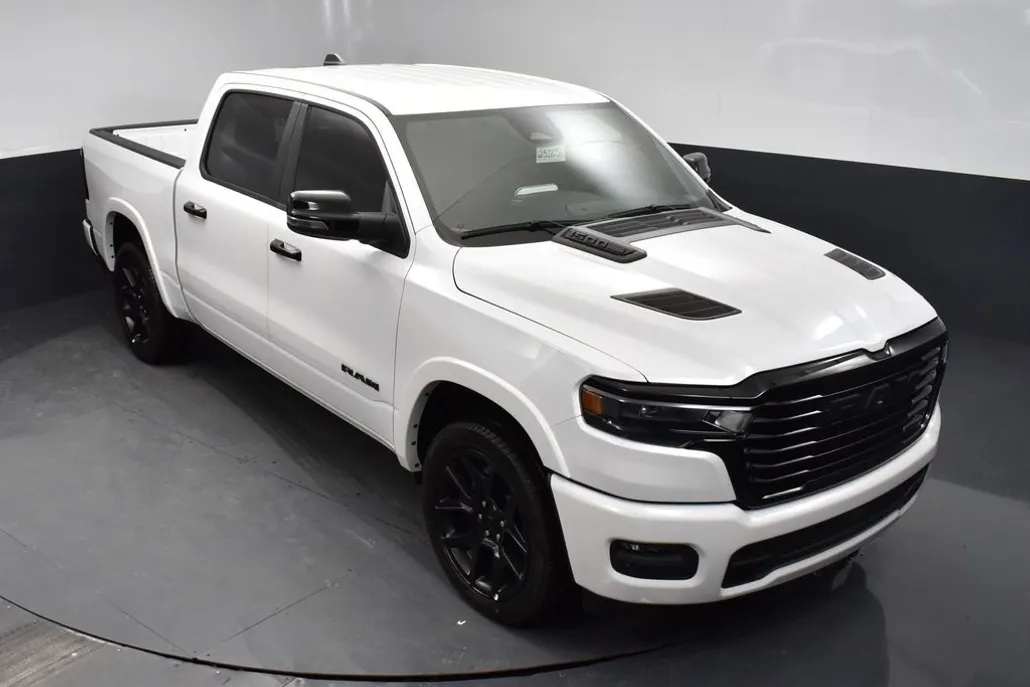 2025 Ram 1500 Laramie photo 1