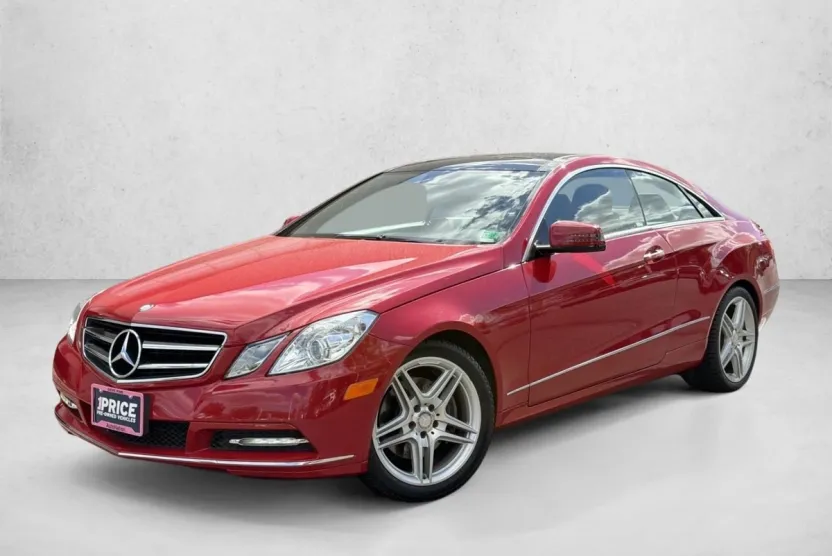 2013 Mercedes Benz E 350 4MATIC Coupe photo 1