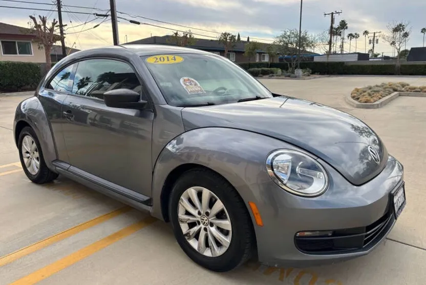 2014 Volkswagen Beetle 1.8T photo 1
