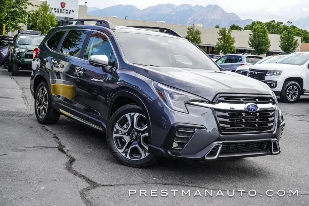 2023 Subaru Ascent Touring photo 1