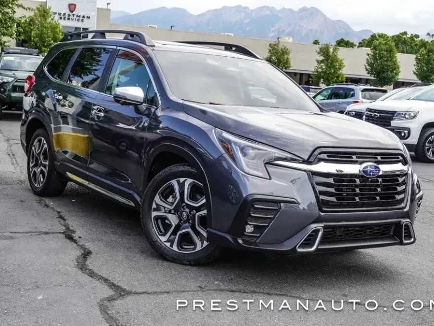 2023 Subaru Ascent Touring photo 1