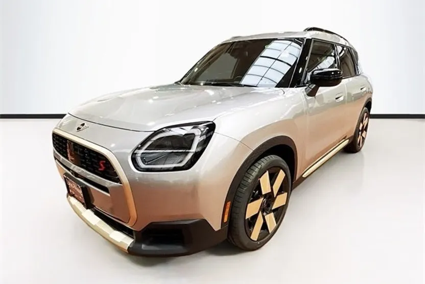 2025 Mini Countryman ALL4 S Iconic photo 1