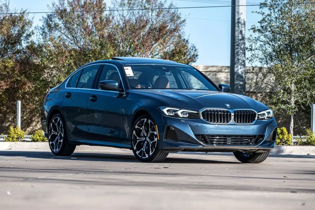 2025 Bmw 330i photo 1