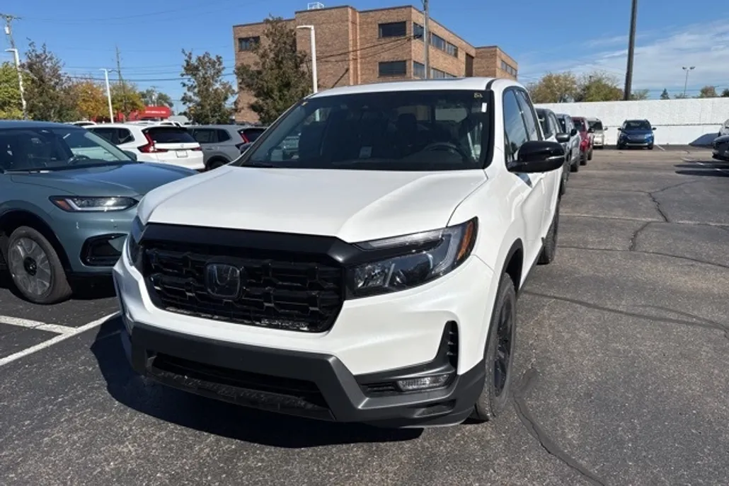 2026 Honda Ridgeline Black Edition photo 1