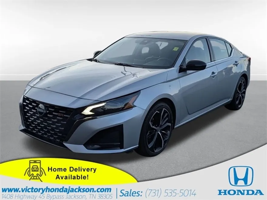 2024 Nissan Altima 2.5 SR photo 1