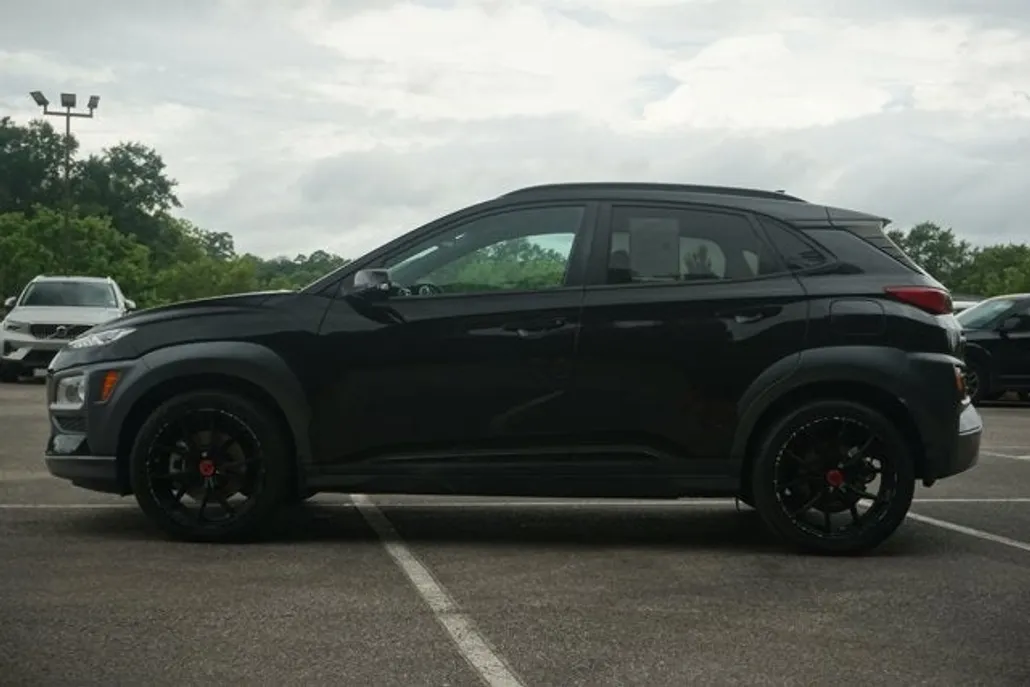 2021 Hyundai Kona SEL Plus photo 1