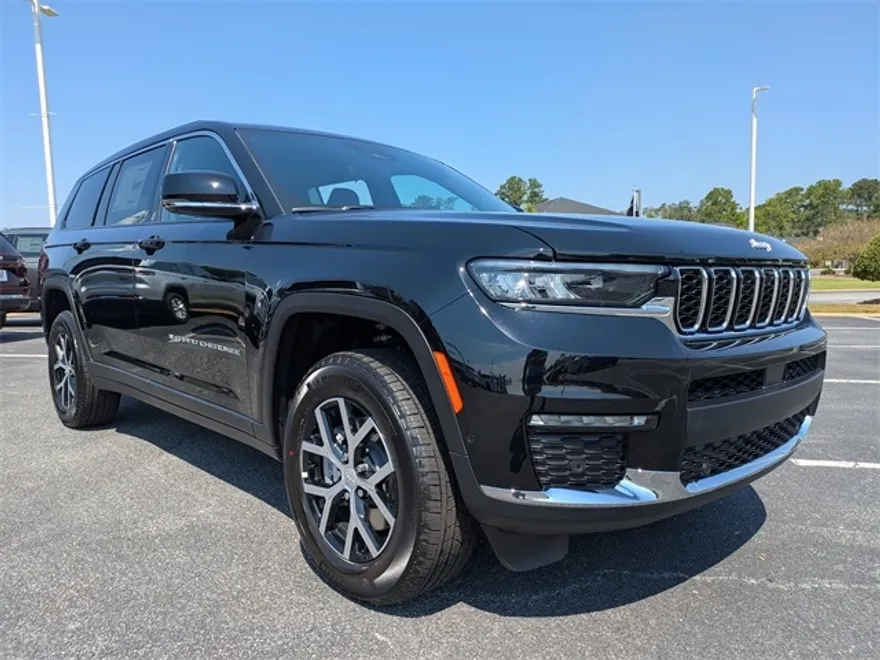 2025 Jeep Grand Cherokee Limited photo 1