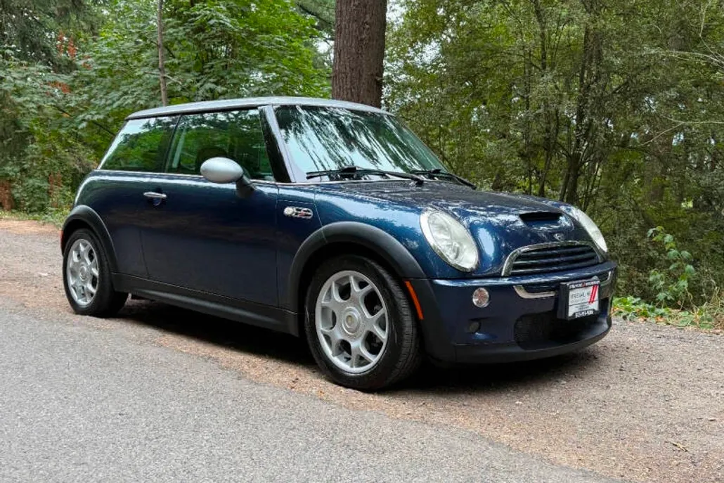 2006 Mini Cooper S 2 Door photo 1