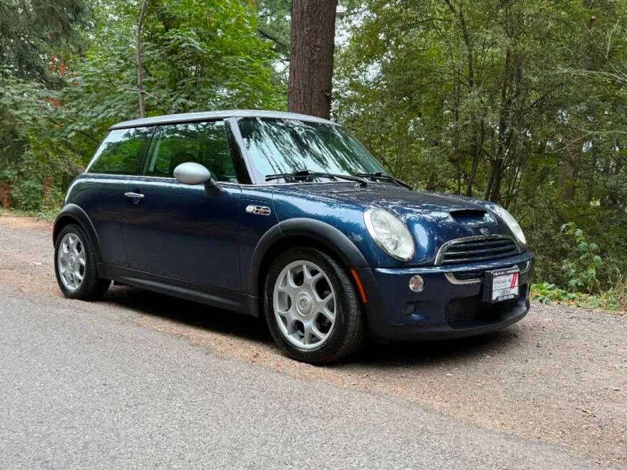 2006 Mini Cooper S 2 Door photo 1
