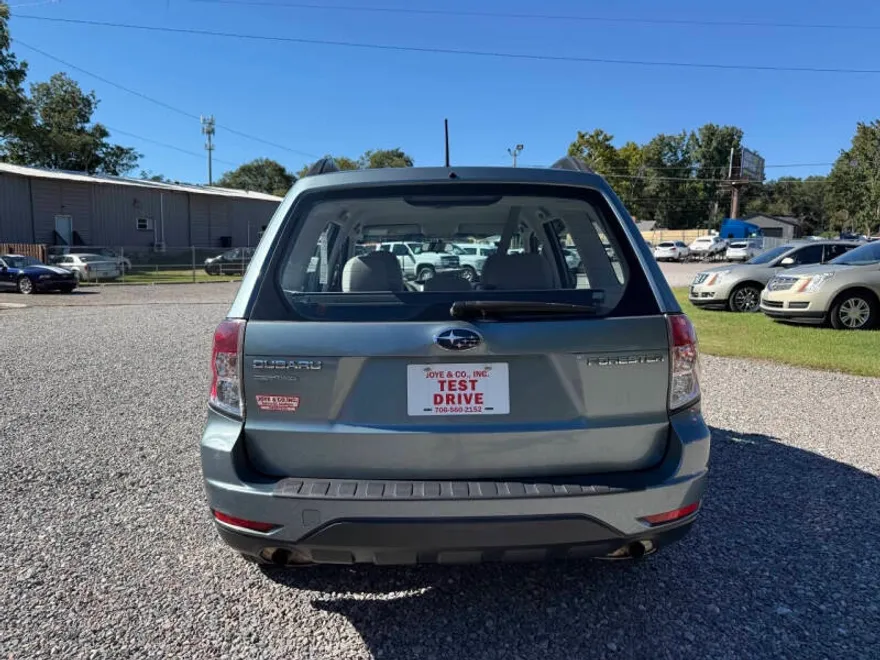 2010 Subaru Forester 2.5X photo 1