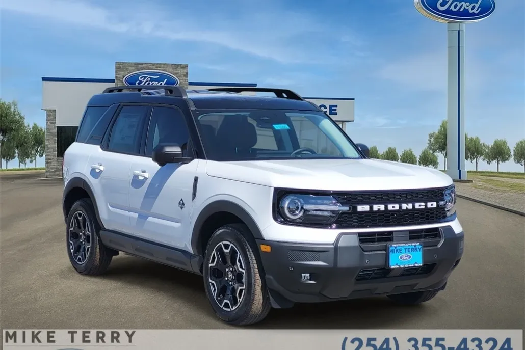 2025 Ford Bronco Sport Outer Banks photo 1