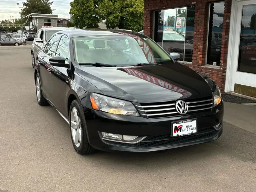 2015 Volkswagen Passat Limited photo 1