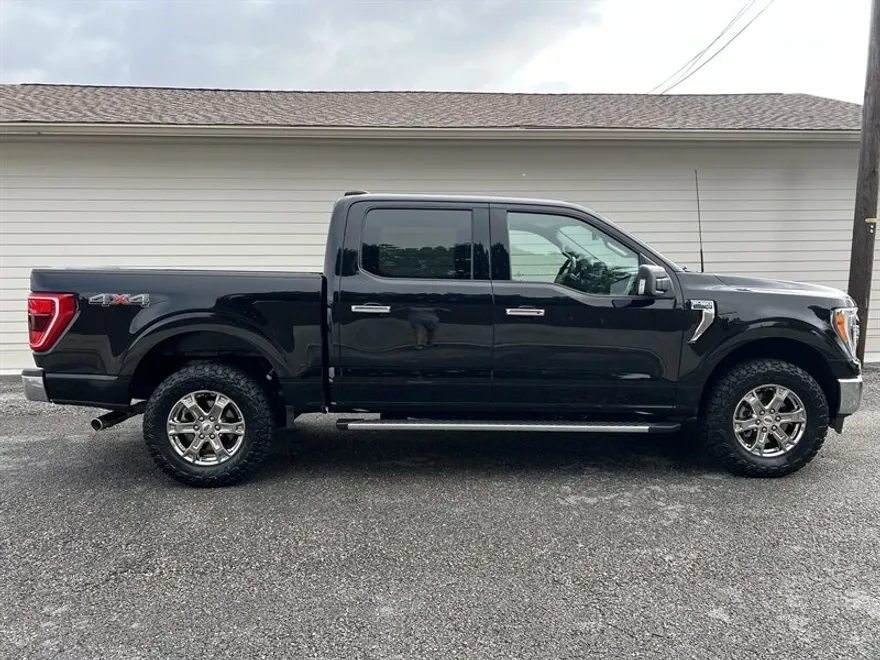 2022 Ford F-150 XLT photo 1