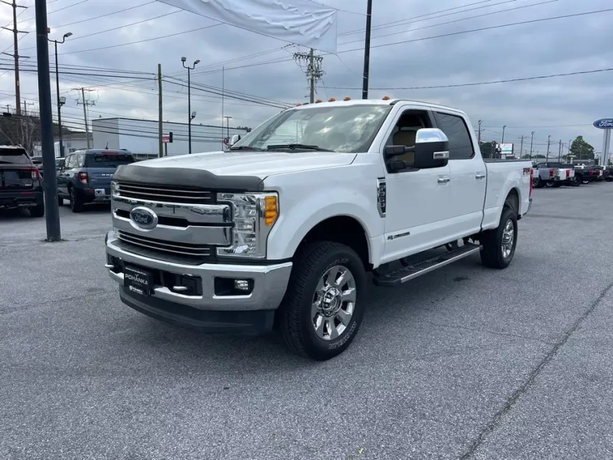 2017 Ford F-350 Lariat photo 1