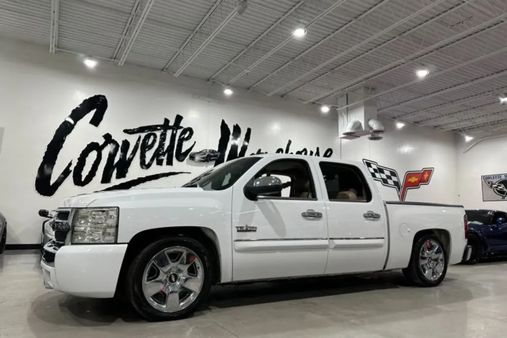 2010 Chevrolet Silverado 1500 LT Texas Edition photo 1