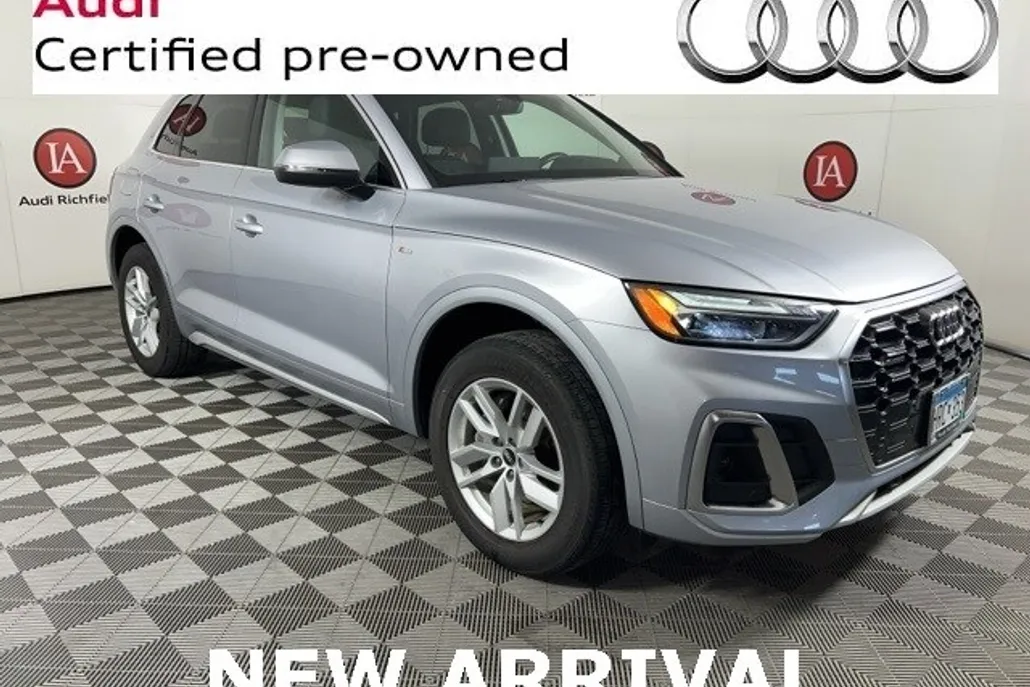 2022 Audi Q5 45 S line Premium photo 1