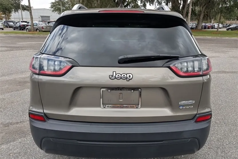 2019 Jeep Cherokee Latitude photo 1