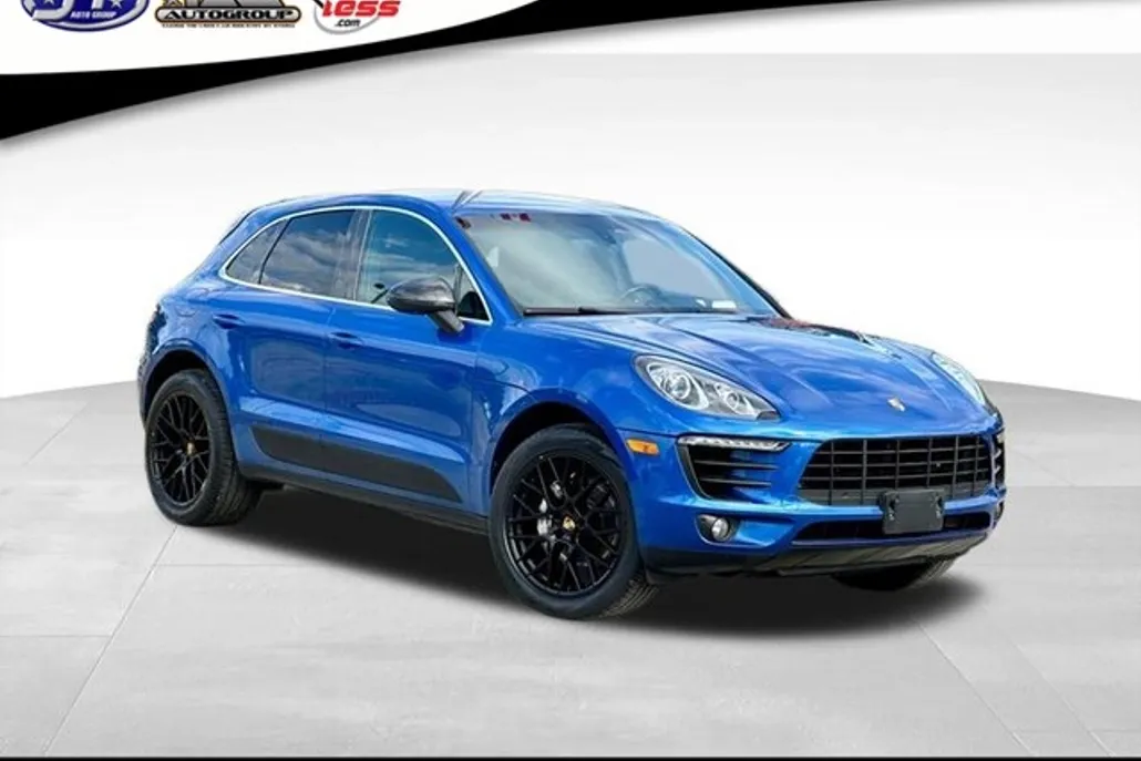 2015 Porsche Macan S photo 1
