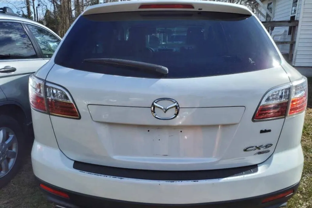 2011 Mazda CX-9 Touring photo 1