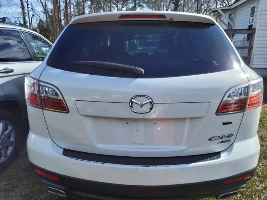 2011 Mazda CX-9 Touring photo 1