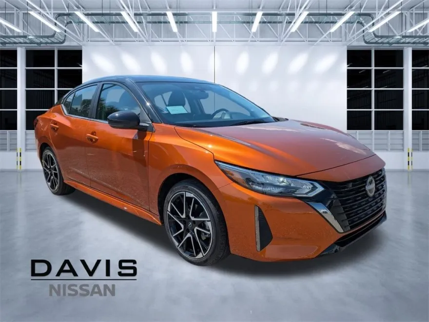 2025 Nissan Sentra SR photo 1