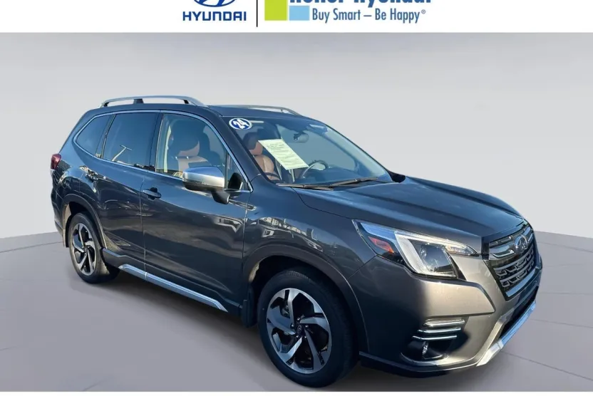 2024 Subaru Forester Touring photo 1