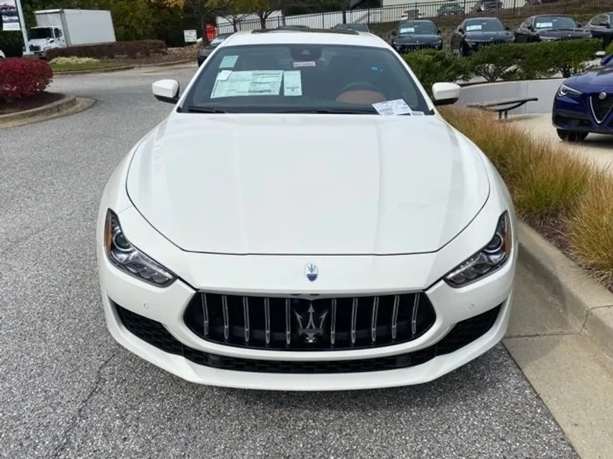 2023 Maserati Ghibli GT photo 3