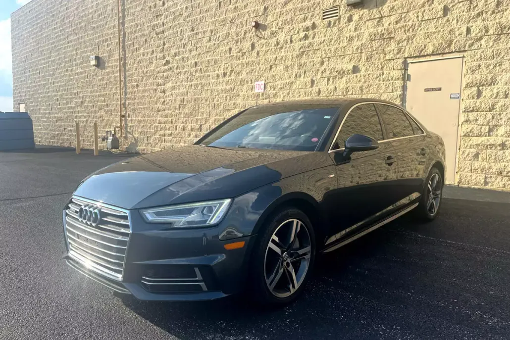 2018 Audi A4 TFSI Premium Plus Quattro photo 1