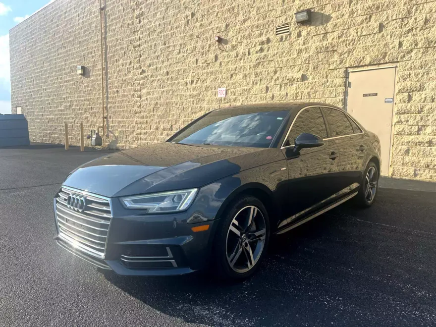 2018 Audi A4 TFSI Premium Plus Quattro photo 1