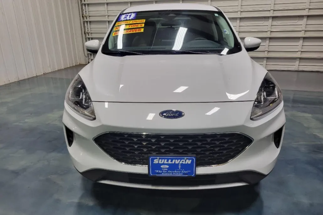 2021 Ford Escape SE photo 1
