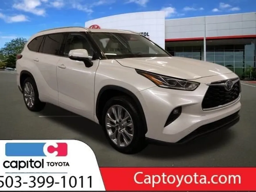 2022 Toyota Highlander Hybrid Limited photo 1