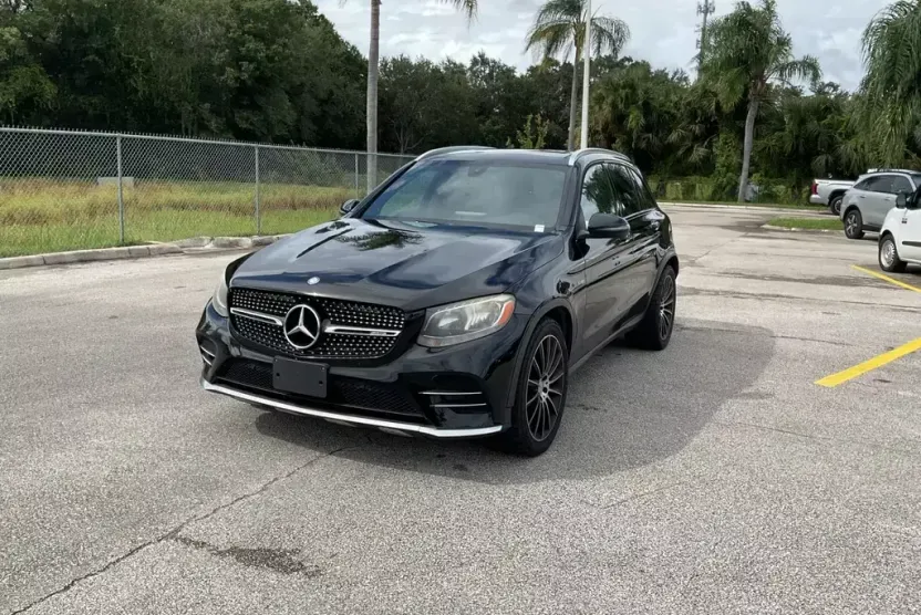 2017 Mercedes Benz GLC AMG 43 photo 1