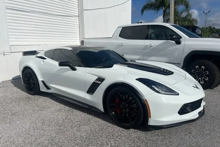 2019 Chevrolet Corvette Z06 2LZ photo 1