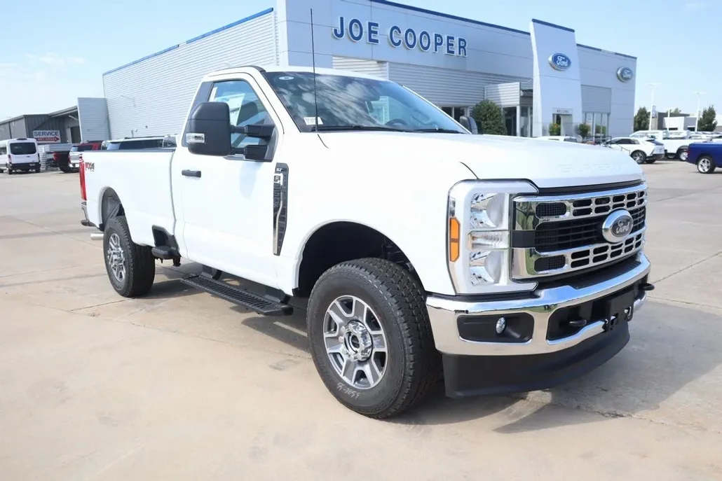 2025 Ford F-250 XLT photo 1