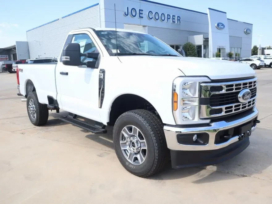 2025 Ford F-250 XLT photo 1