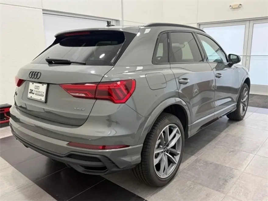 2025 Audi Q3 Premium S line photo 1