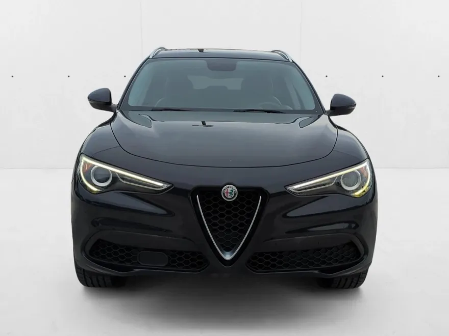 2018 Alfa Romeo Stelvio STELVIO Q4 photo 1