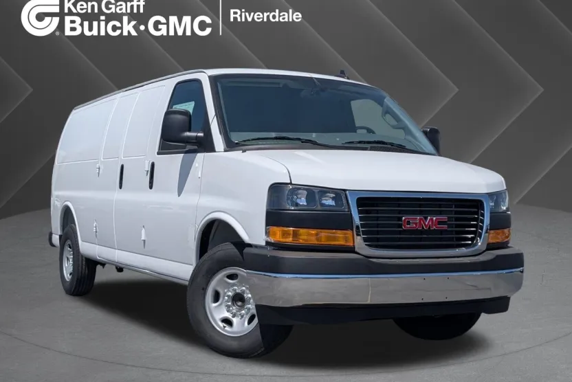 2025 Gmc Savana Cargo 2500 photo 1