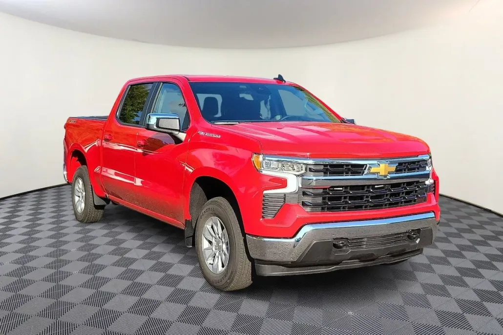 2025 Chevrolet Silverado 1500 LT photo 1