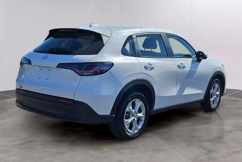 2025 Honda HR-V LX photo 1