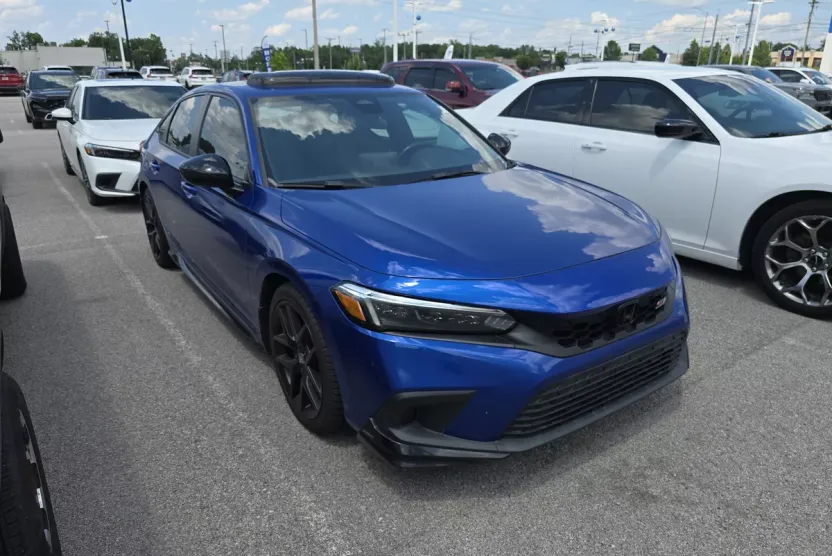 2022 Honda Civic Si photo 1