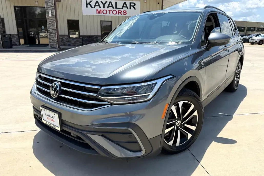 2024 Volkswagen Tiguan S photo 1