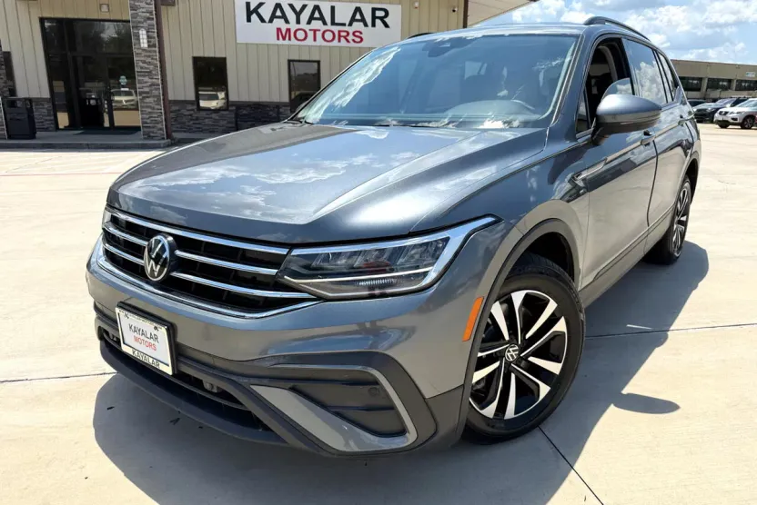 2024 Volkswagen Tiguan S photo 1