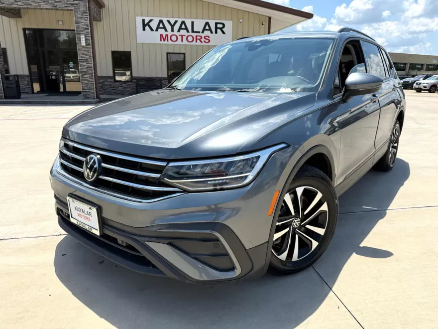 2024 Volkswagen Tiguan S photo 1