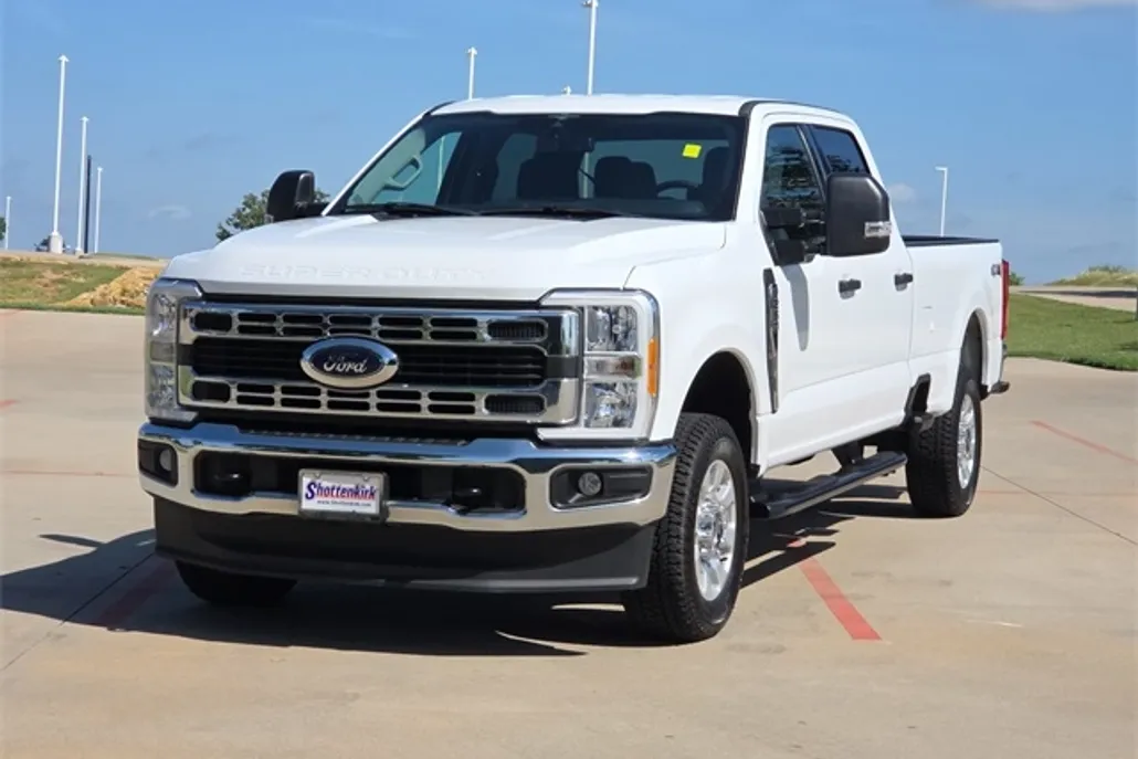 2023 Ford F-250 photo 1