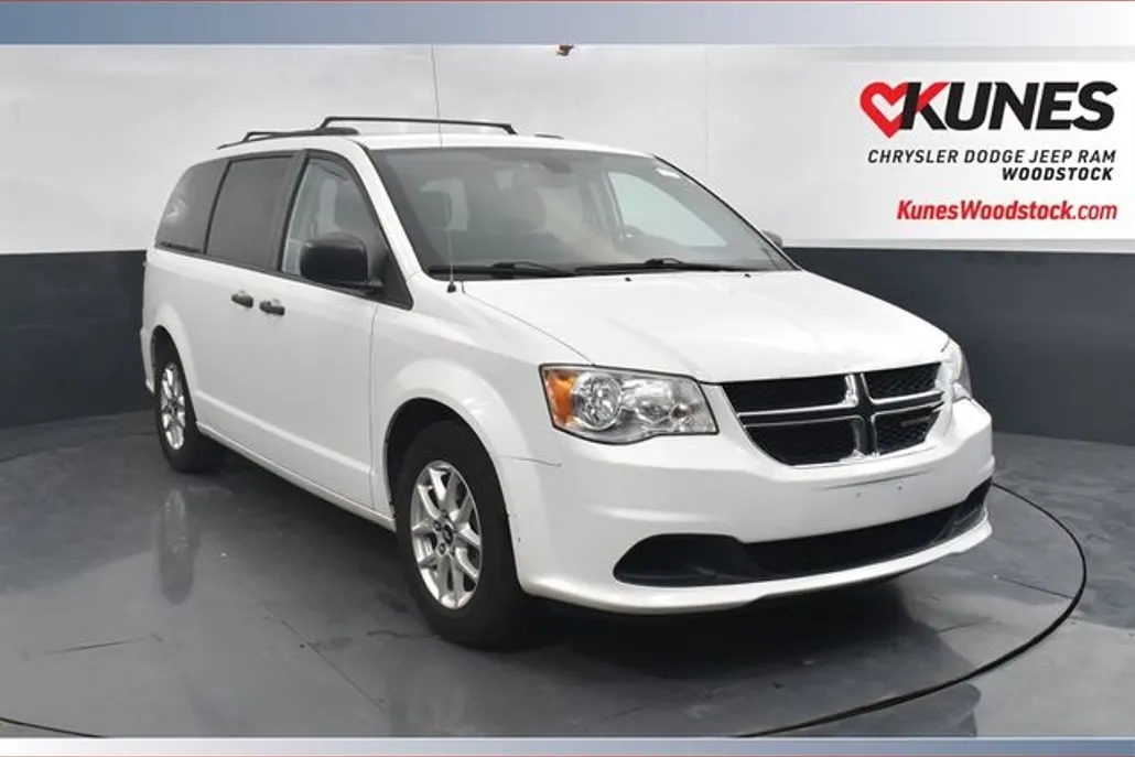 2019 Dodge Grand Caravan SE photo 1