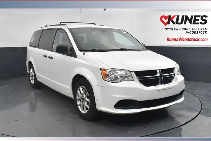 2019 Dodge Grand Caravan SE photo 1