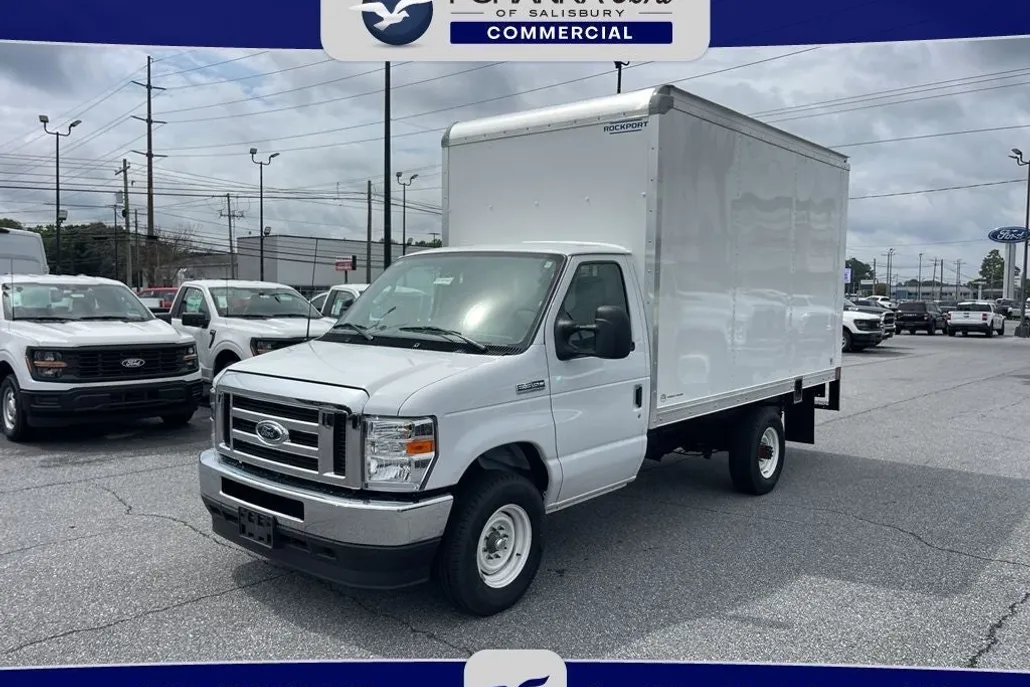2025 Ford E-350 Base photo 1
